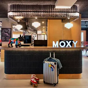 Moxy Bastille 3* Paryż