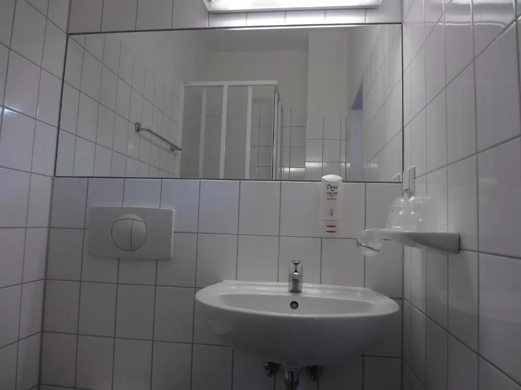 Hotel 103 Berlin 2*,
